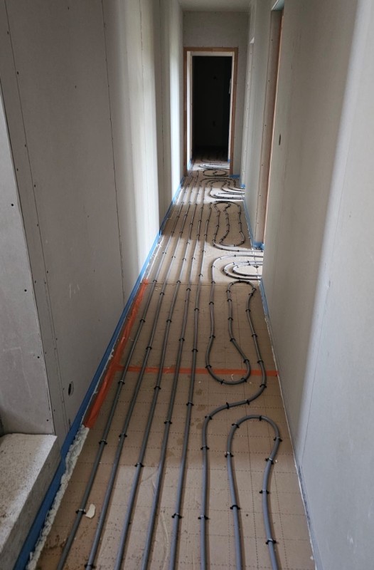 Pose d'un plancher chauffant pour le chauffage d'une maison de la Teste du Buch