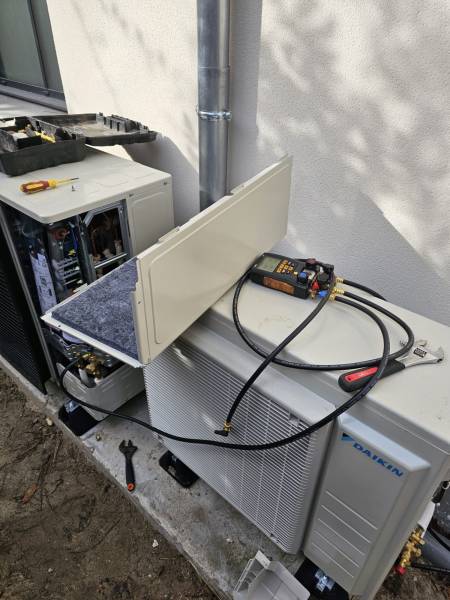 Problème de climatisation réversible à Arcachon ? Réparation et maintenance pour votre pompe à chaleur
